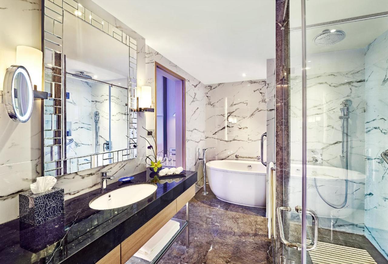 Vivanta Navi Mumbai Turbhe Экстерьер фото